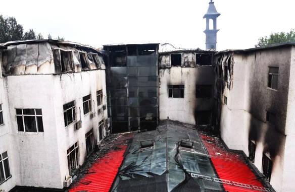 哈尔滨酒店火灾致19人死亡丨酒店着火如(rú)何逃生自救